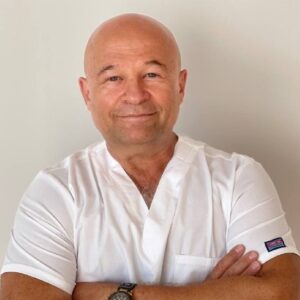 Михаил ХанинСпециалист по работе с телом, аппаратная косметология